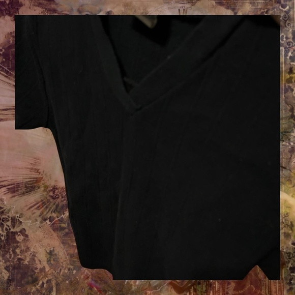 90s black ribbed neck crop top! - Picture 3 of 5